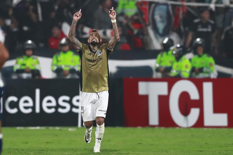 Arturo Vidal anotó un golazo ante Alianza Lima - Crédito: Photosport