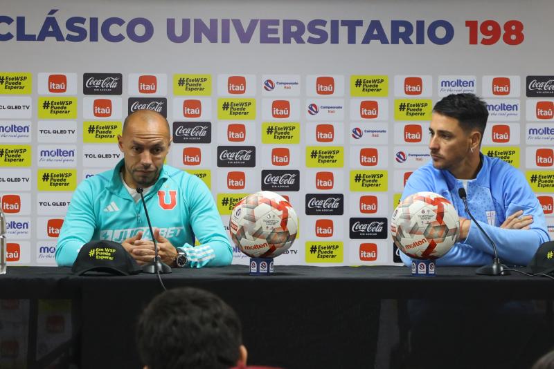 U de Chile recibirá la UC en el Estadio Nacional - Crédito: Photosport