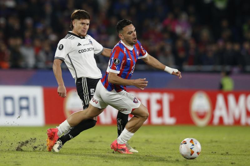 Leonardo Gil se ilusiona con el plantel de Colo Colo en la Copa Libertadores - Créditos: Photosport