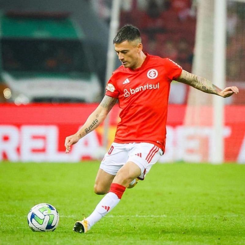 Charles Aránguiz es opción en U de Chile como refuerzo, pero no es fácil su salida de Inter de Porto Alegre - Créditos: Instagram