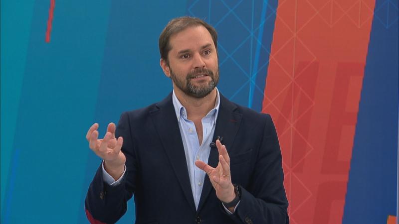 T13 - Bellolio emplaza a Kast por calificar a Boric de "travesti político"