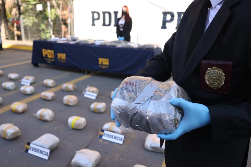 PDI - Detienen a sujetos que distribuían droga en modalidad delivery