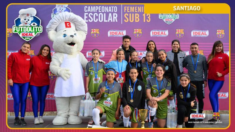 Colegio Pedro de Valdivia de Peñalolén se tituló campeón invicto.