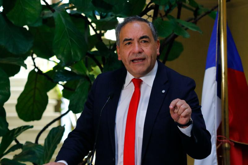 Agencia Uno - Senador Fidel Espinoza