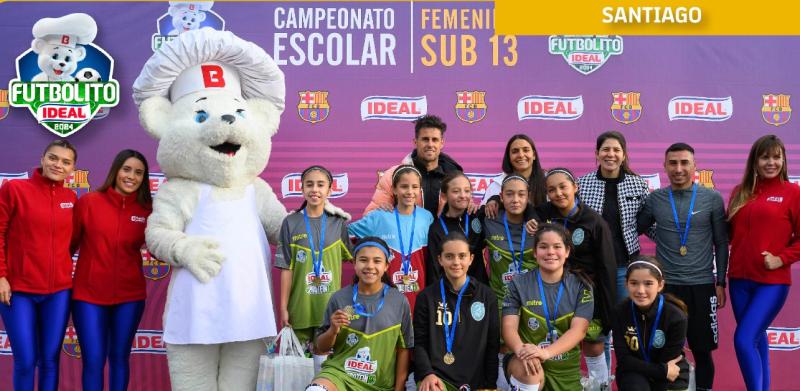 Colegio Pedro de Valdivia de Peñalolén se tituló campeón invicto.