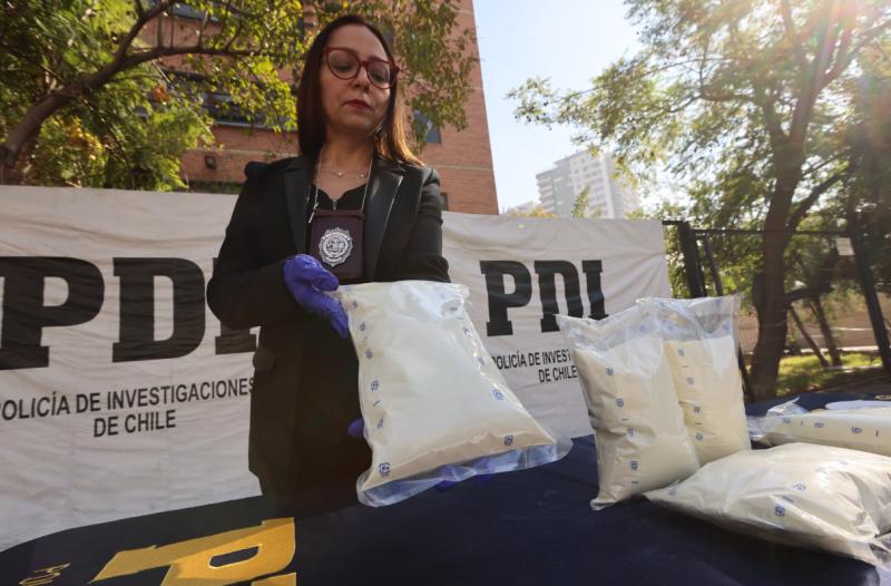 Incautan más de una tonelada de leche en polvo - PDI