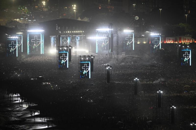 AFP - Madonna se presentó ante más de un millón de personas en Copacabana, Río de Janeiro