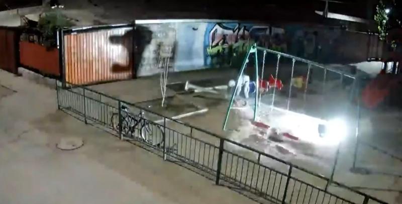 T13 - Robo de postes de luz en Cerro Navia