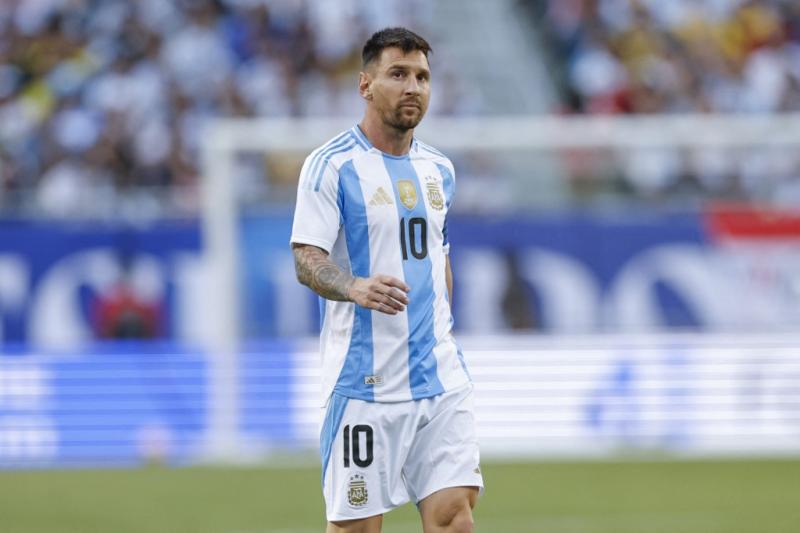 Messi ante Ecuador