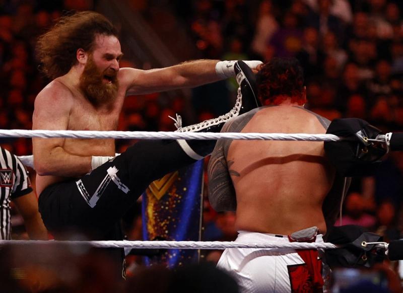 Un "chileno honorario": Sami Zayn insiste en traer WWE a Santiago