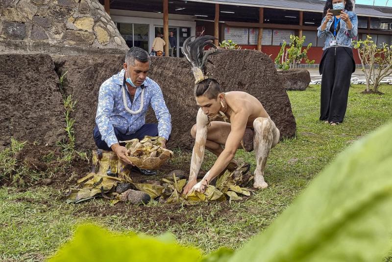 Ref. AFP - Estudio descarta que sobrepoblación haya causado "ecocidio" en la Isla de Pascua