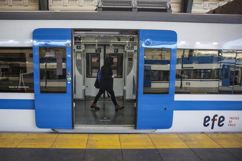 Agencia Uno - Mujer muere atropellada por tren en Graneros