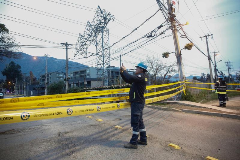 Agencia Uno - Torre de alta tensión