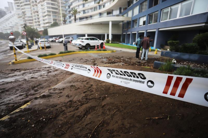 Socavón en Reñaca - Agencia Uno