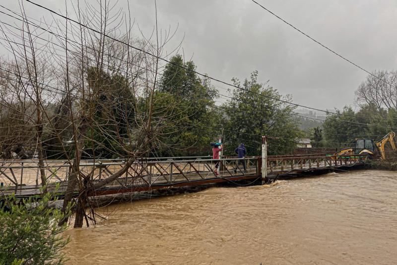 Agencia Uno - Solicitan evacuar sector de Santa Rita por desborde de río Andalién debido a sistema frontal