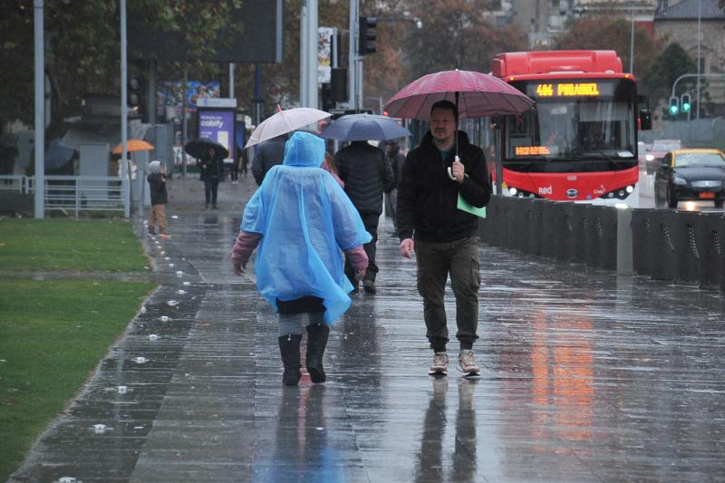 Lluvia en la región Metropolitana - Agencia Uno