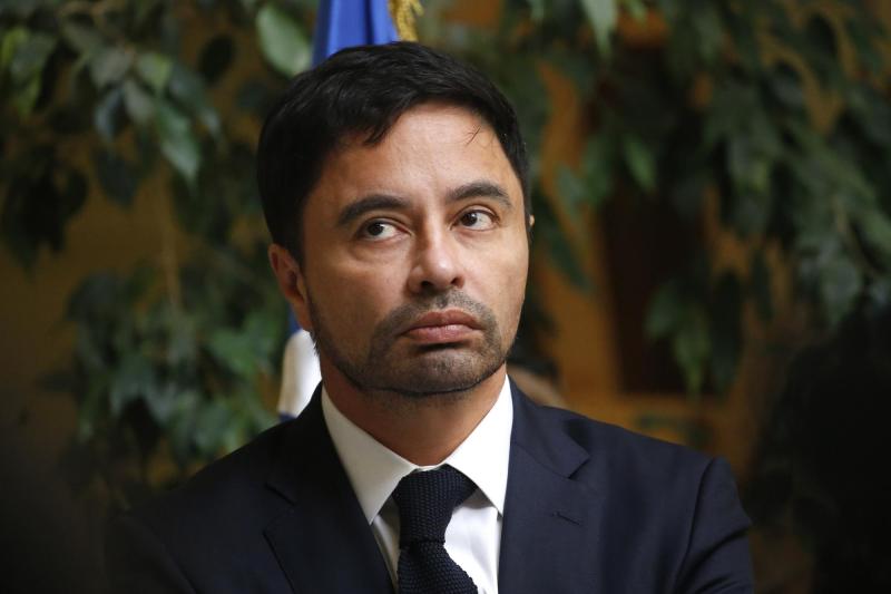 Alcalde Rodolfo Carter - Aton