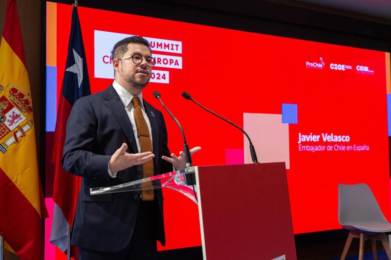 Aton - Embajador Javier Velasco