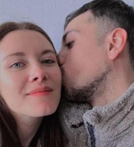 Redes sociales - Diego Urrutia y Carla Jara