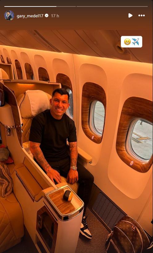 Gary Medel ya está en Argentina para firmar por Boca Juniors