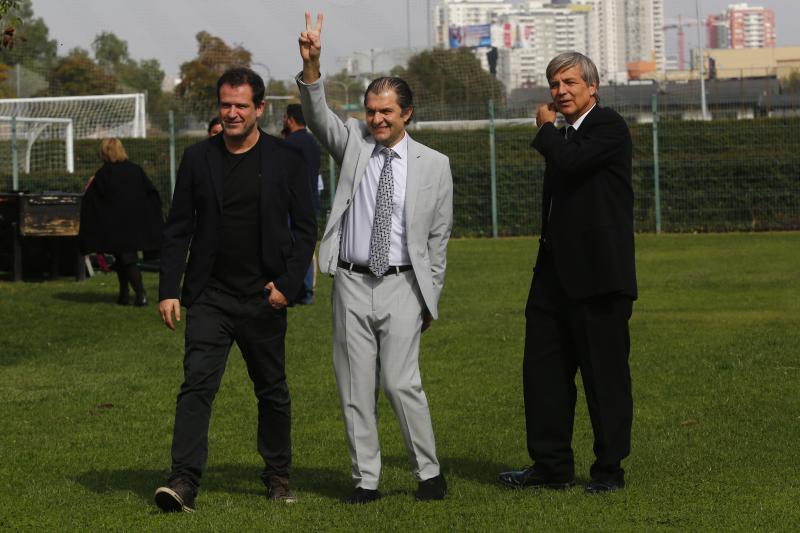 Harold Mayne-Nicholls junto a Aníbal Mosa en Colo Colo. Crédito: Photosport.