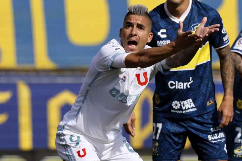 Leandro Fernández no lo pasa bien en U de Chile - Crédito: Photosport