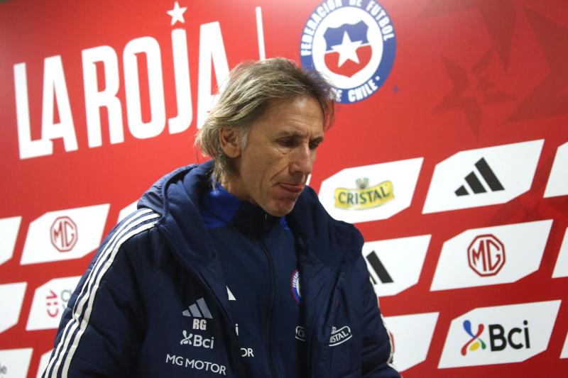 Ricardo Gareca no se mueve de la Roja - Crédito: Photosport