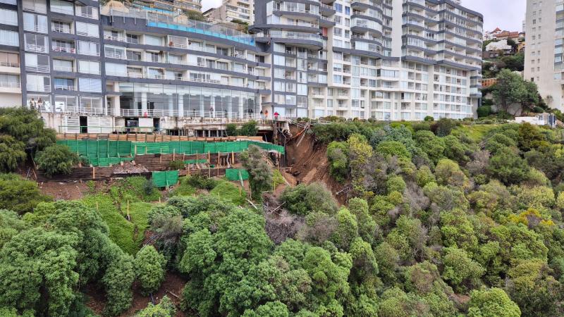 Nuevo socavón en Viña del Mar - Mariabelén Briones, T13