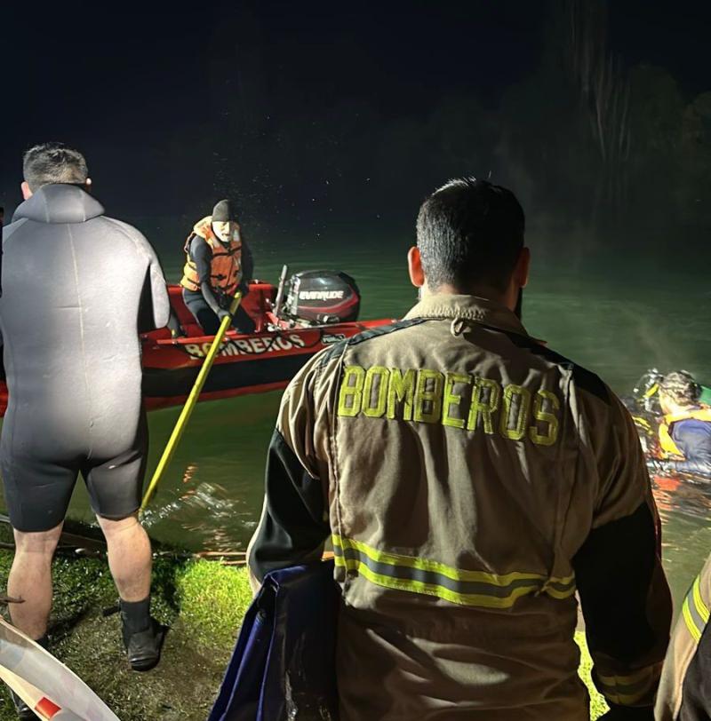 Dos personas mueren tras caer con un vehículo al Río Bueno