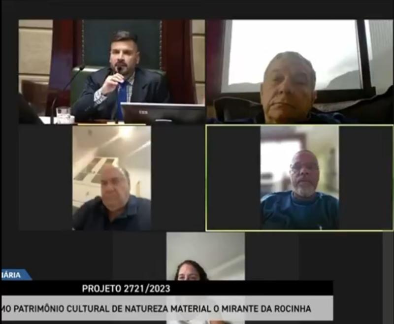 X (@muitohumildee) - El momento que concejal de Brasil apagó su cámara