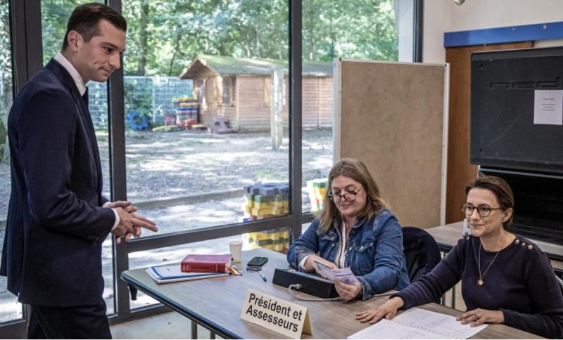 AFP - Expectación en Francia por elecciones anticipadas