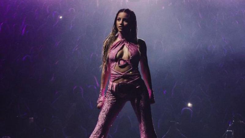 Emilia regresa a Chile - Instagram