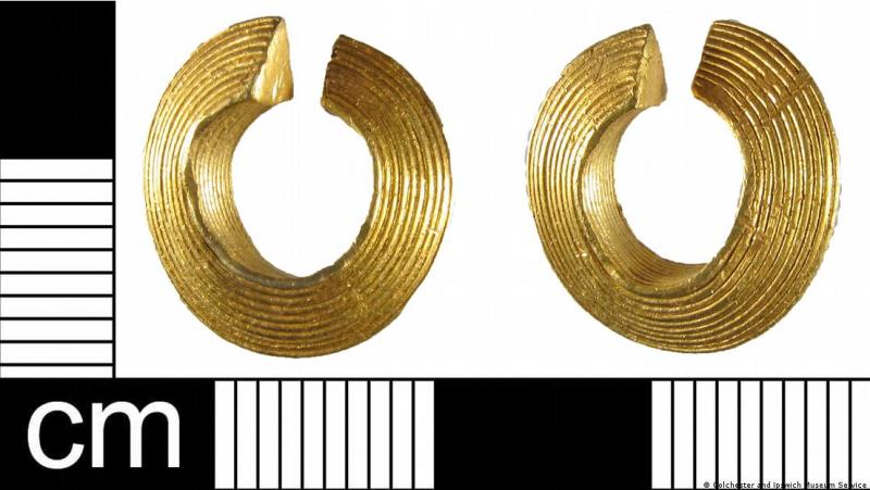 Anillos de la Edad de Bronce - Cinco extraños objetos siguen desconcertando a arqueólogos