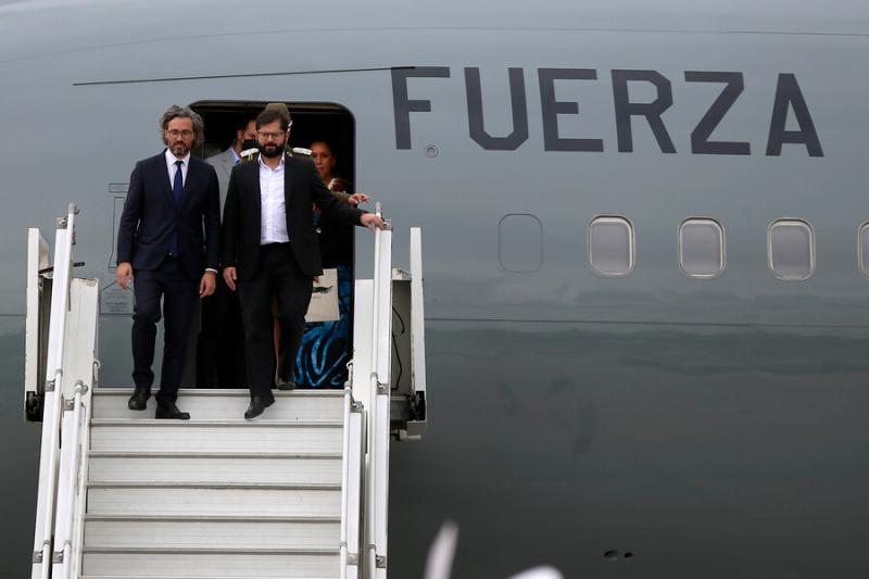 Agencia Uno - Viaje del Presidente Boric