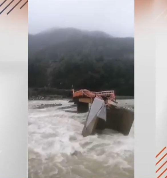 T13 - Retiran puente provisorio en Chupallar