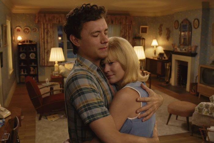 Gentileza - Tom Hanks y Robin Wright en "Aquí"