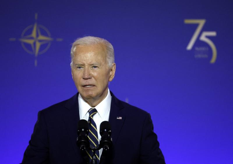 Trump ataca duramente a Biden por primera vez tras el debate