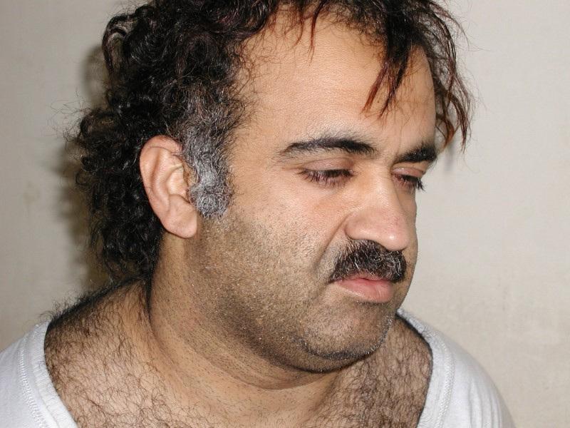 Reuters - Foto de archivo de Khalid Sheikh Mohammed tras su arresto