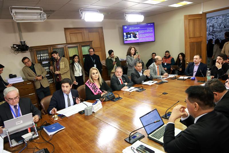 Debate de la comisión de Constitución por séptimo retiro de AFP