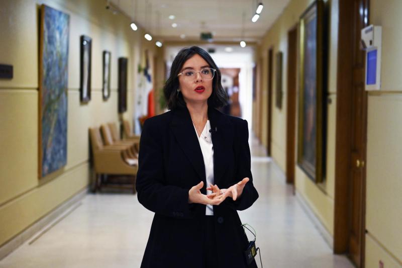Ministra Camila Vallejo desde el Congreso Nacional - Agencia Uno