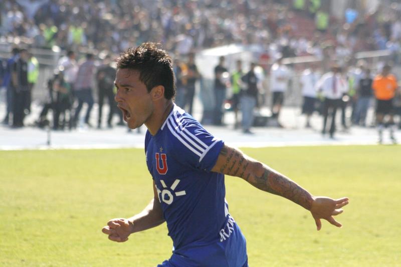 Charles Aránguiz en U de Chile - Créditos: @claudiocphoto