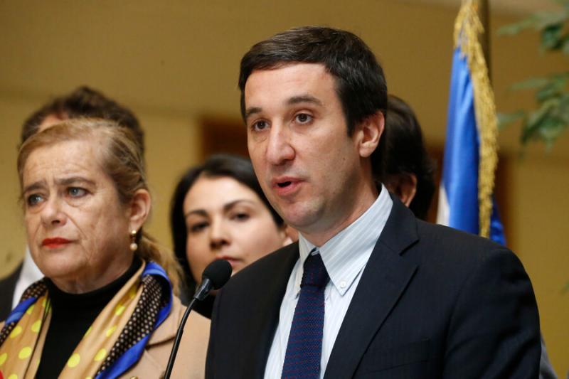 Aton - Presidente de la UDI, Guillermo Ramírez