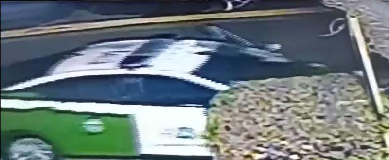 La patrulla fue abandonada en Peñalolén