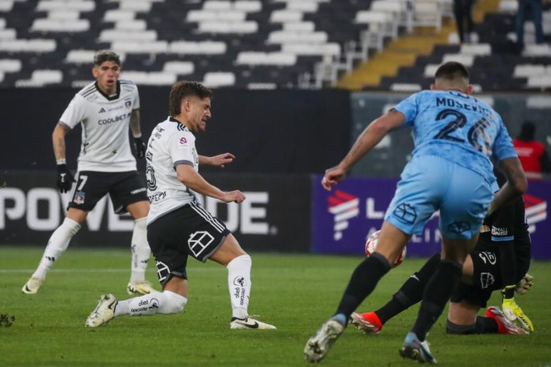El enojo de Carlos Palacios en duelo de Colo Colo - Créditos: Photosport