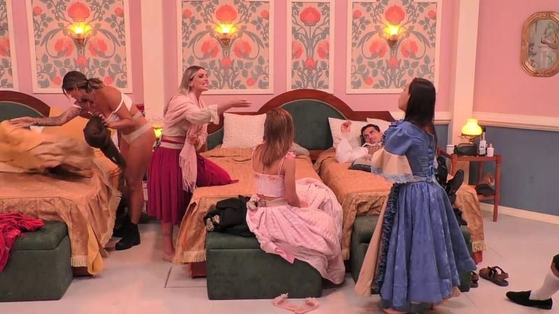 Canal 13 - Faloon peleando con Mariela en '¿Ganar o Servir?'