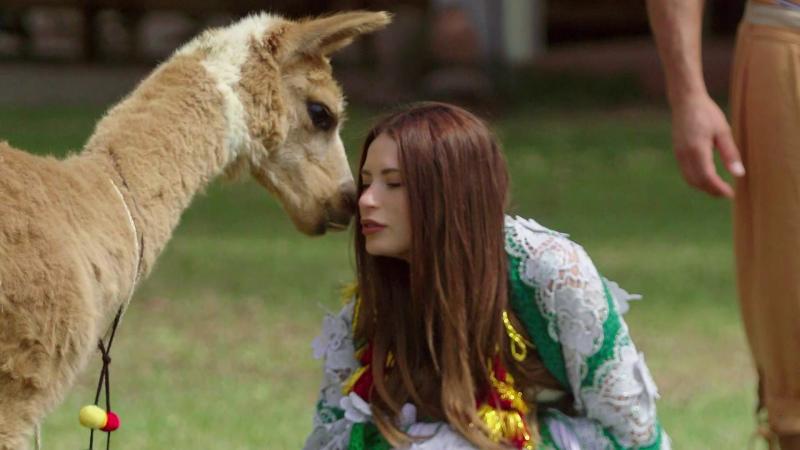 Canal 13 - Julia Fernandes se confiesa en 'Ganar o Servir'