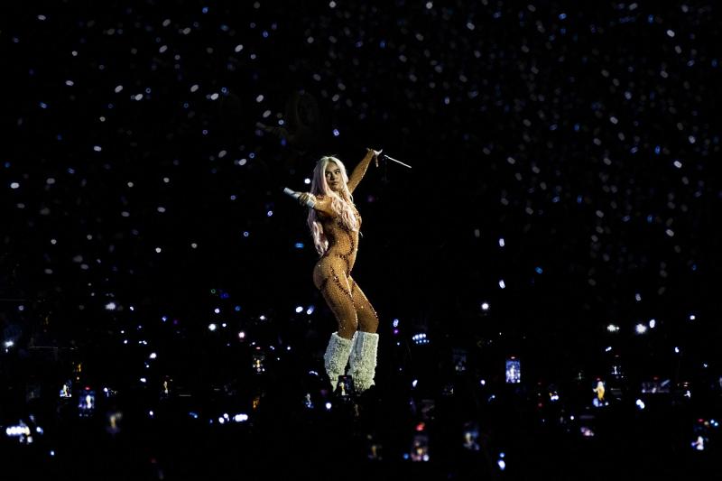 Karol G entonaría el himno de Colombia