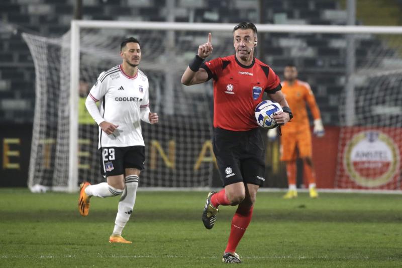 Raphael Claus será el árbitro central de la final de la Copa América 2024 - Crédito: Photosport