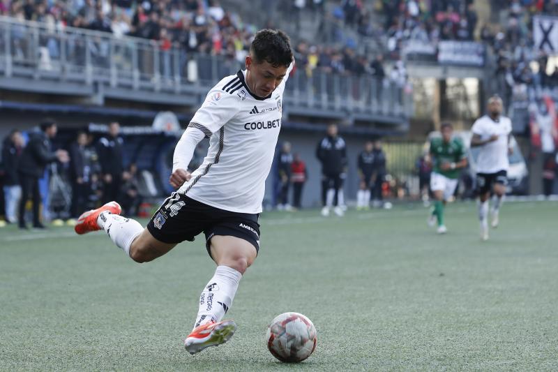 Cristián Zavala con el Cacique. Crédito: Photosport.