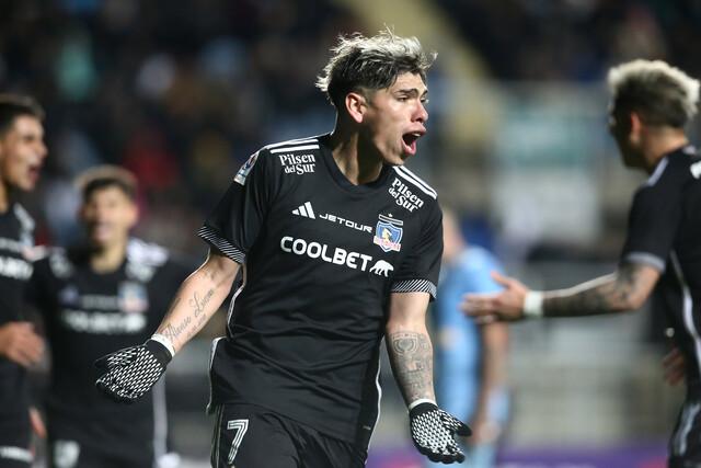 Carlos Palacios cerca de dejar Colo Colo - Créditos: Agencia Uno